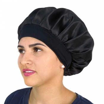 TOUCA CETIM SANTA CLARA COM BARRA PRETA ANTI FRIZZ 5981